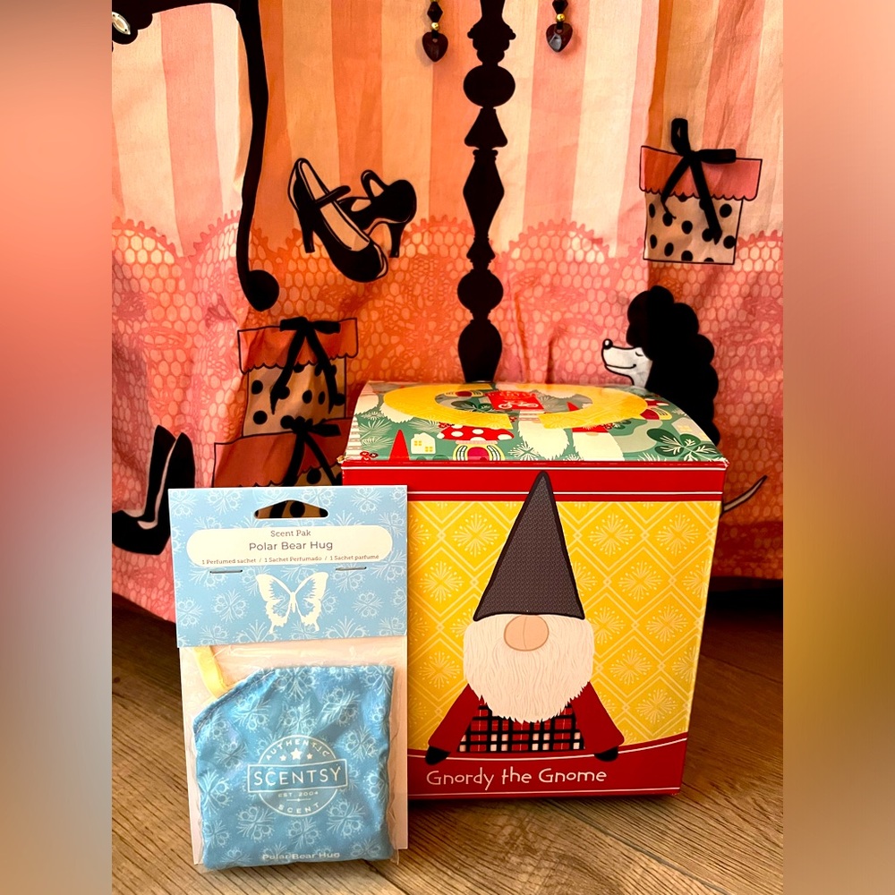Scentsy Buddies « Gnordy the Gnome »🧸